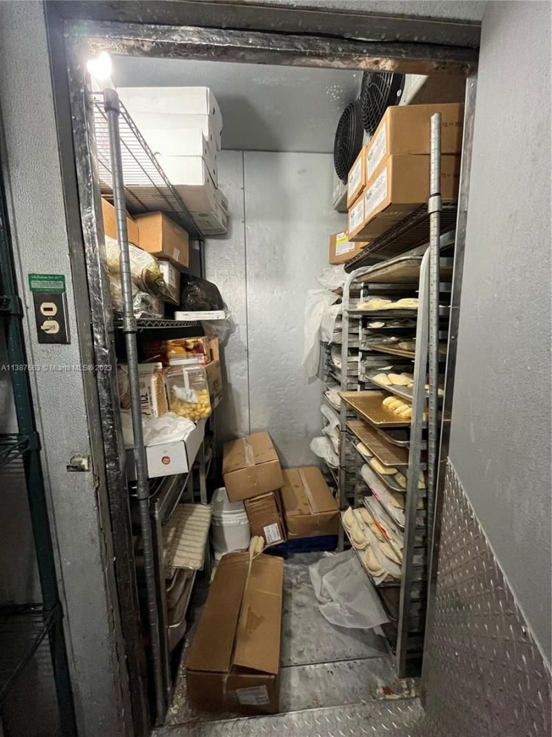 10740 NW 74th St, Doral, FL 33178 Photo