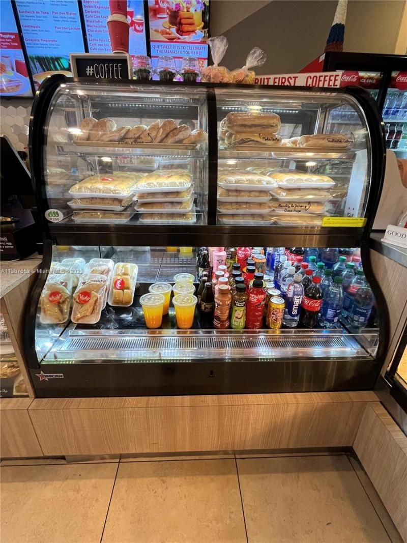 10740 NW 74th St, Doral, FL 33178 Photo