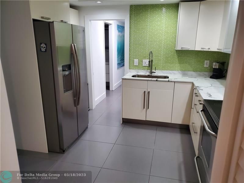 200 SW 3rd Avenue, Hallandale Beach, FL 33009 Photo