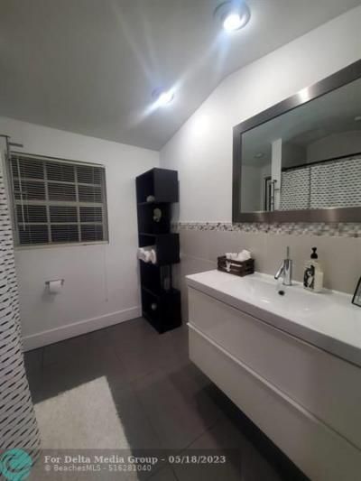 200 SW 3rd Avenue, Hallandale Beach, FL 33009 Photo