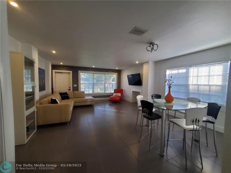 200 SW 3rd Avenue, Hallandale Beach, FL 33009 Photo