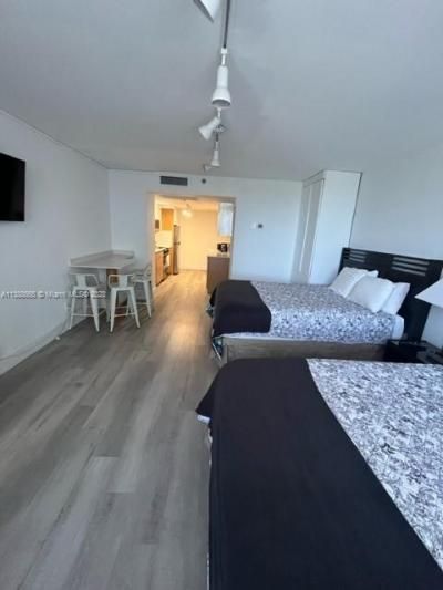 19201 Collins Ave, Unit 540, Sunny Isles Beach, FL 33160 Photo