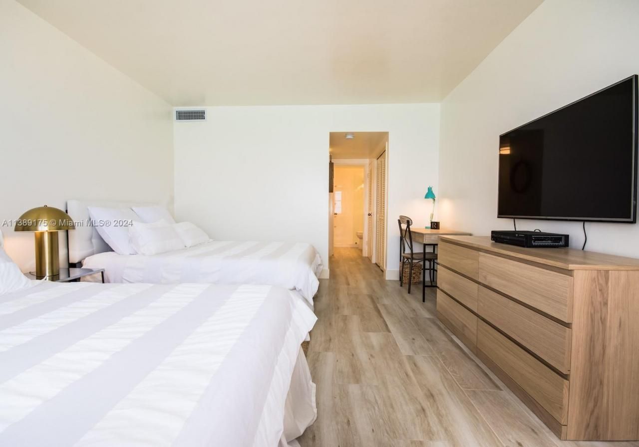 5601 Collins Ave, Unit 1204, Miami Beach, FL 33140 Photo