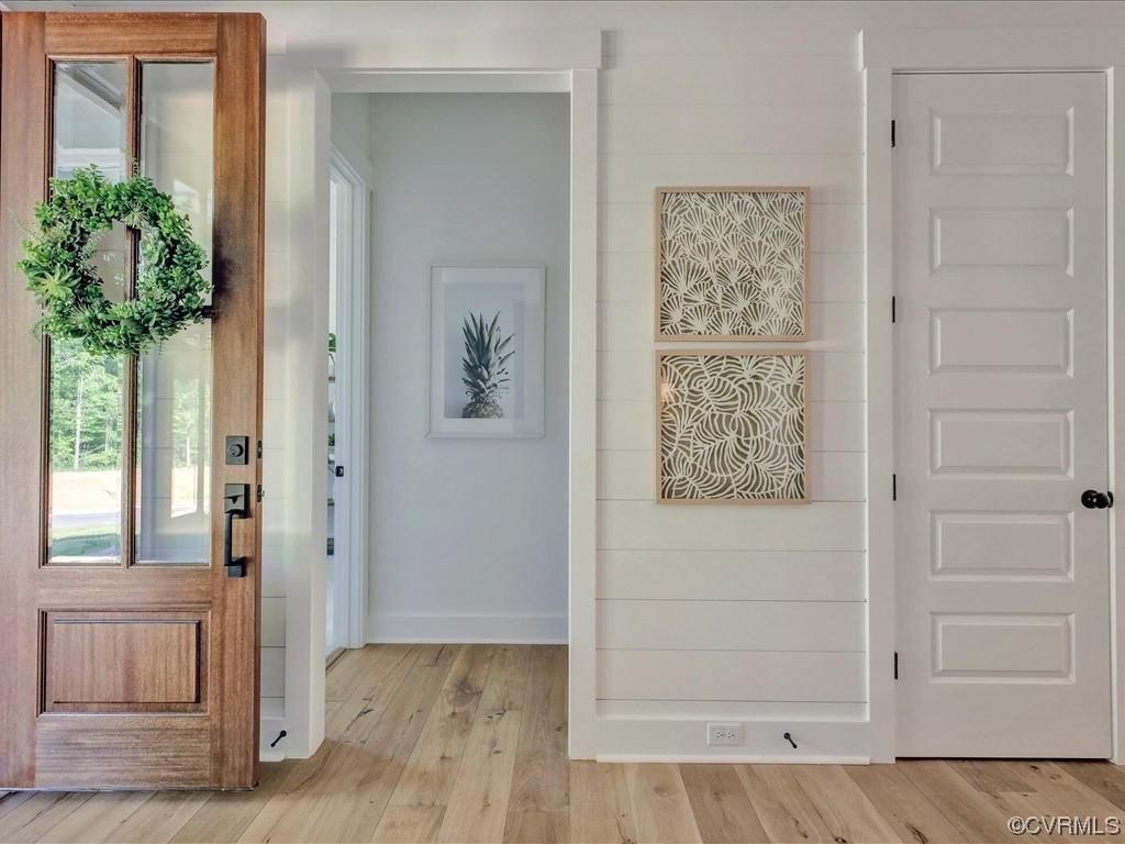 9105 Deer Range Road Moseley, VA 23120