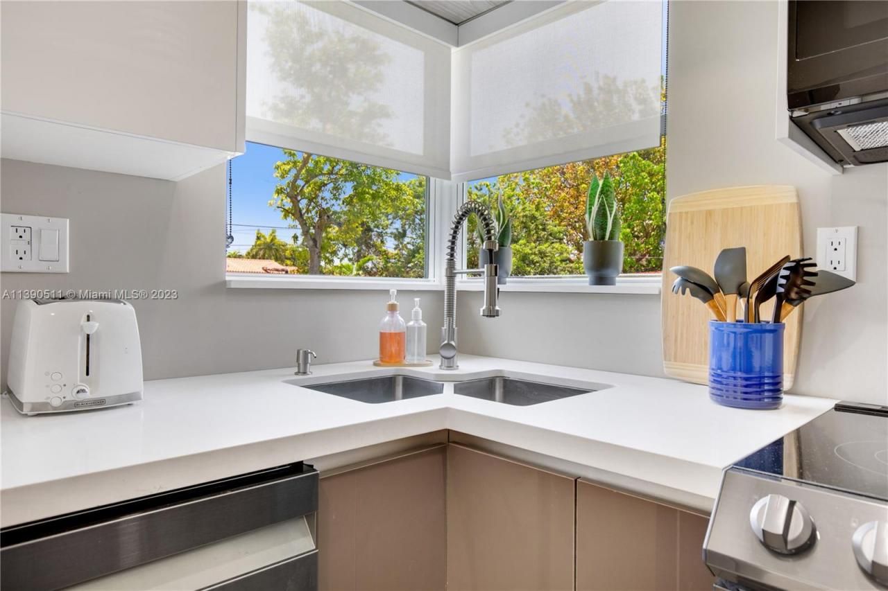 6428 SW 23rd St, Unit 6428, Miami, FL 33155 Photo