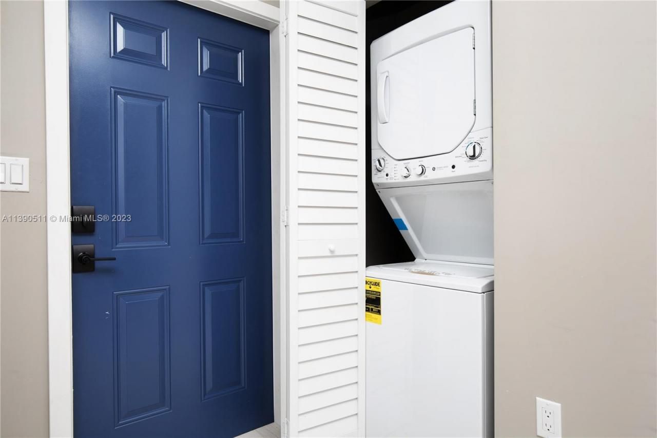 6428 SW 23rd St, Unit 6428, Miami, FL 33155 Photo