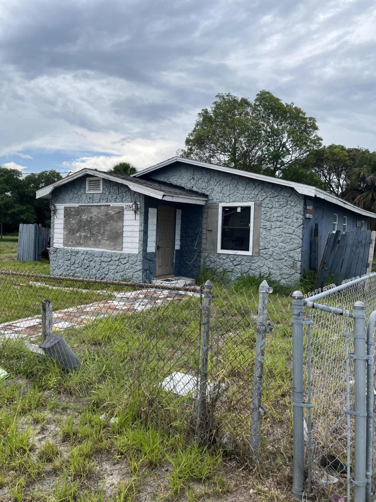 1204 Avenue K Avenue, Fort Pierce, FL 34950 Photo