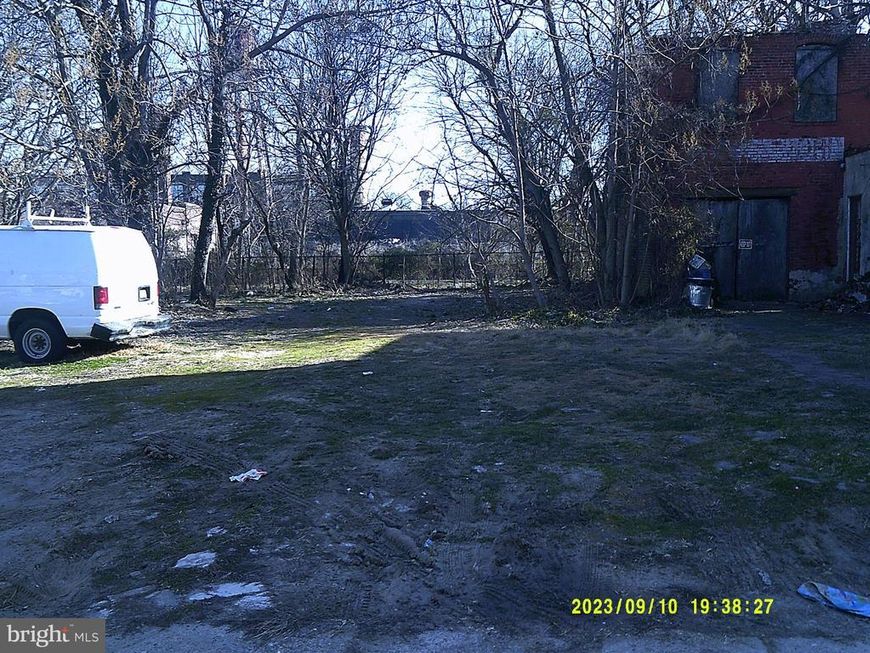 4019 Nice Street, Philadelphia, PA 19140 Main Photo