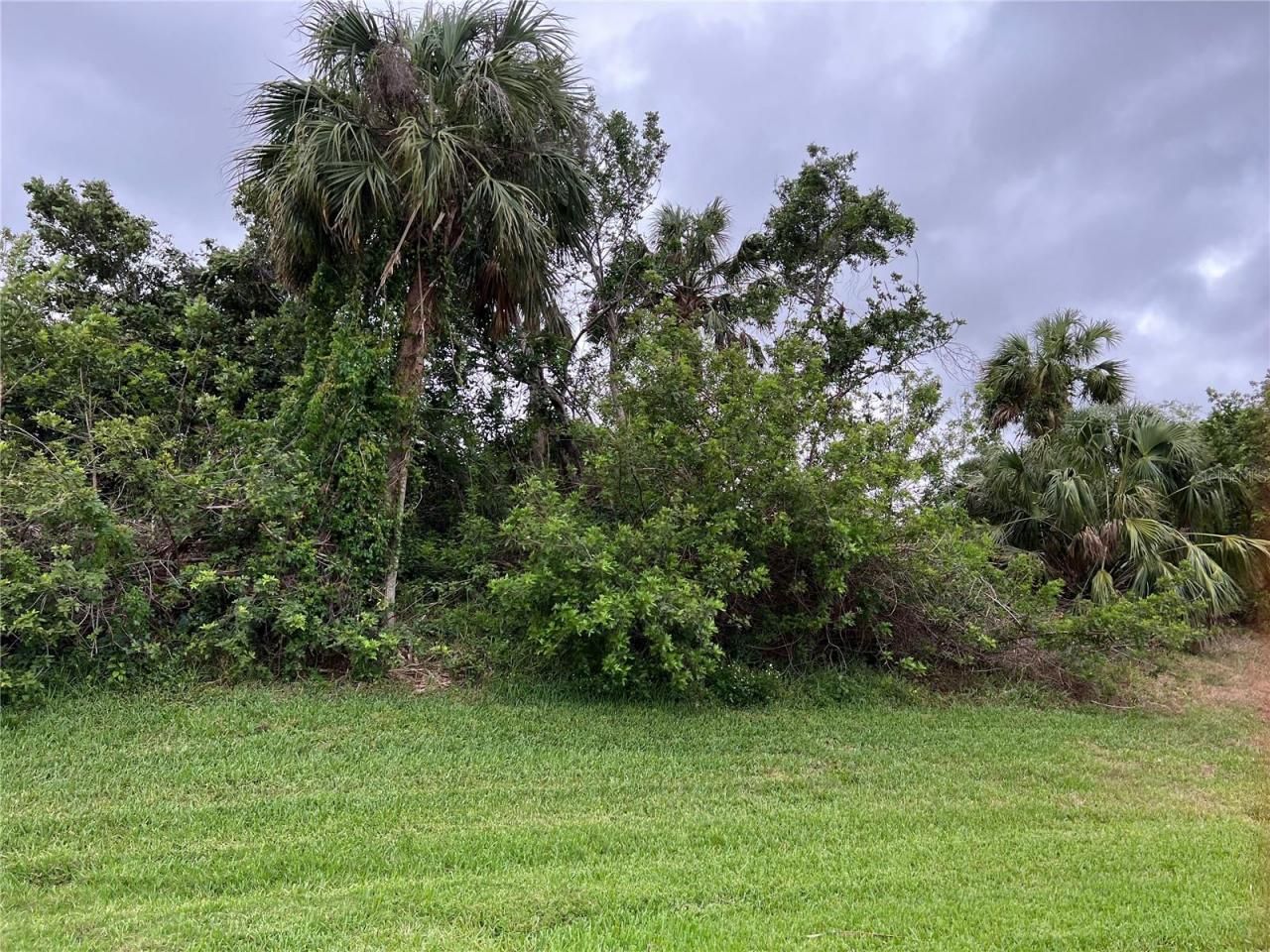 Woodbridge Drive, Venice, FL 34293 Photo