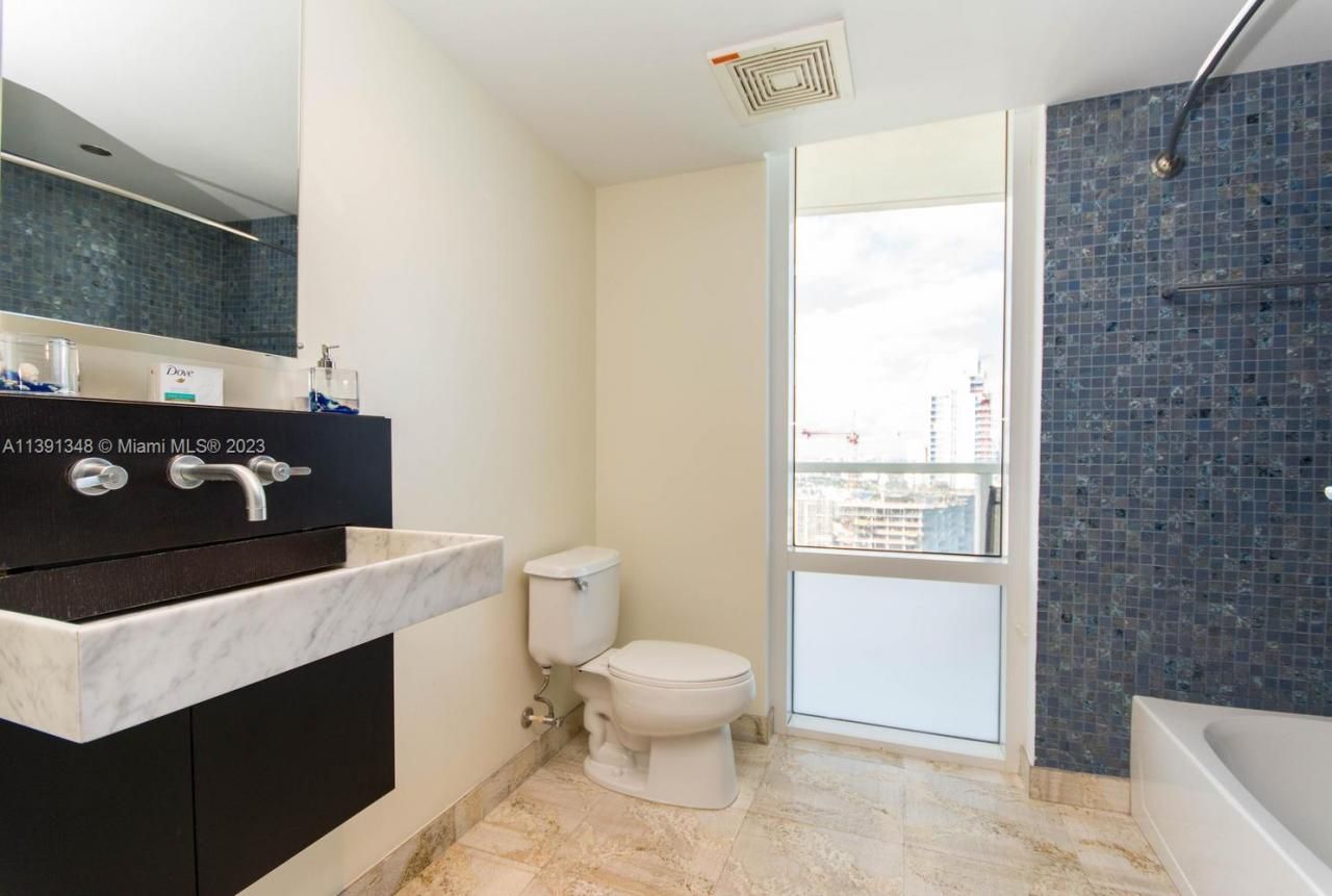 16699 Collins Ave, Unit 4103, Sunny Isles Beach, FL 33160 Photo