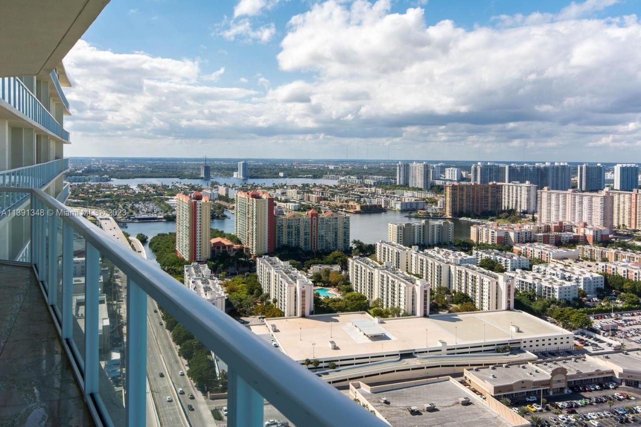 16699 Collins Ave, Unit 4103, Sunny Isles Beach, FL 33160 Photo