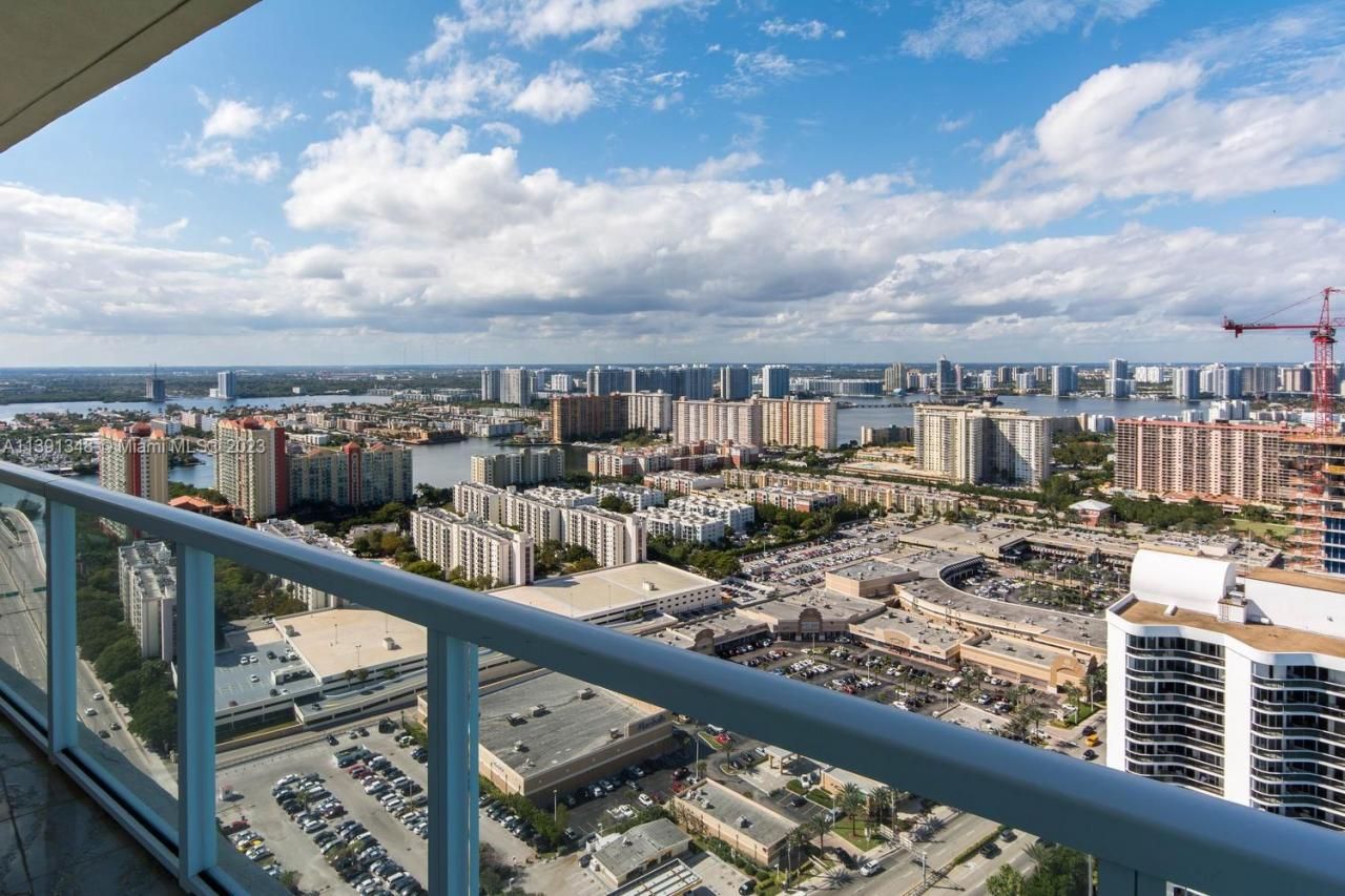 16699 Collins Ave, Unit 4103, Sunny Isles Beach, FL 33160 Photo