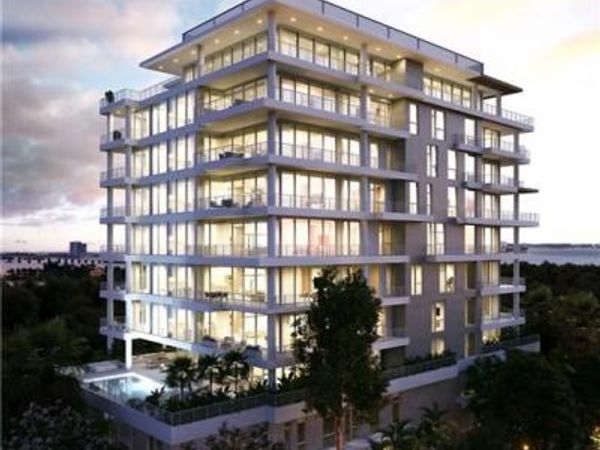 527 Orton Avenue, Unit 302B, Fort Lauderdale, FL 33304