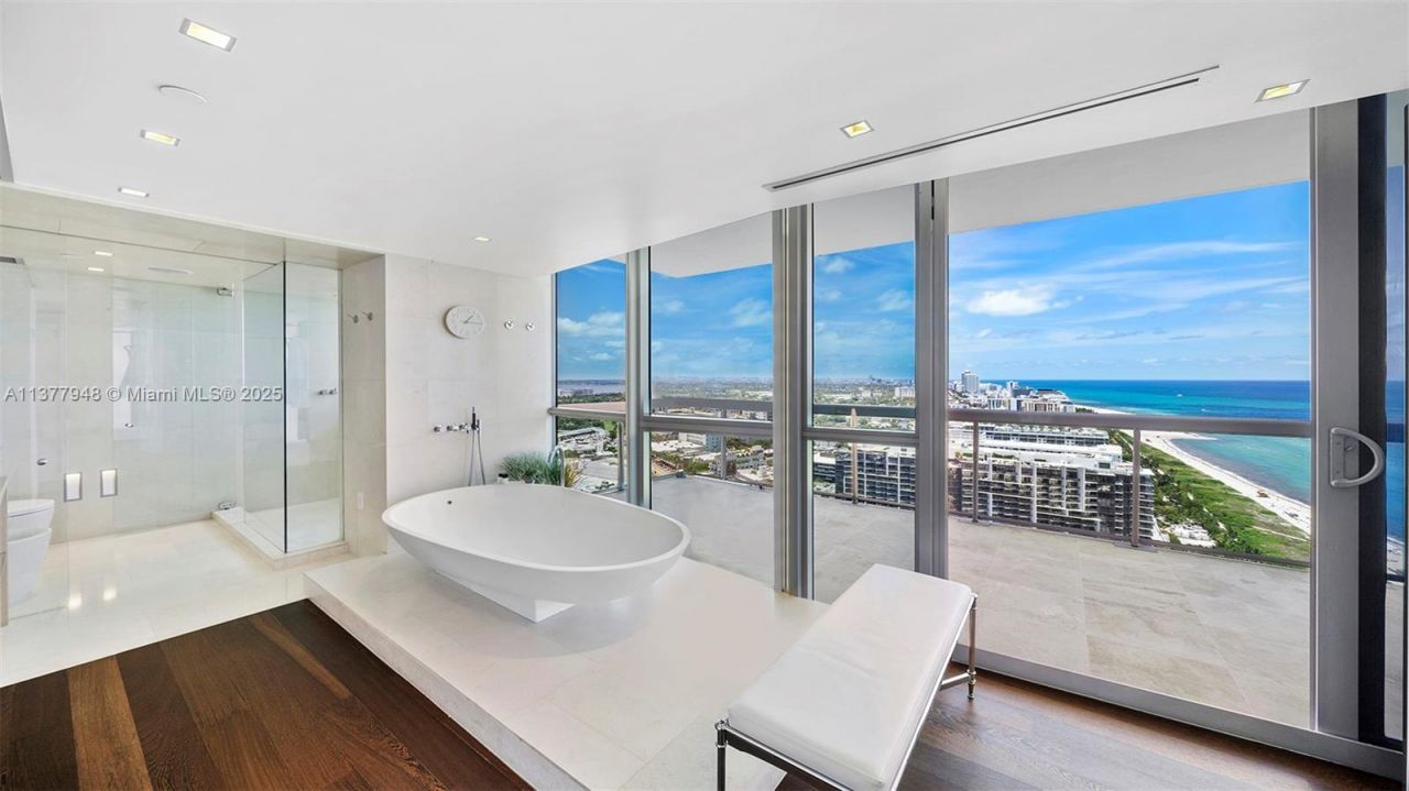 101 20th St, Unit 3909, Miami Beach, FL 33139 Photo