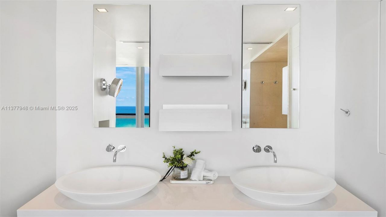 101 20th St, Unit 3909, Miami Beach, FL 33139 Photo