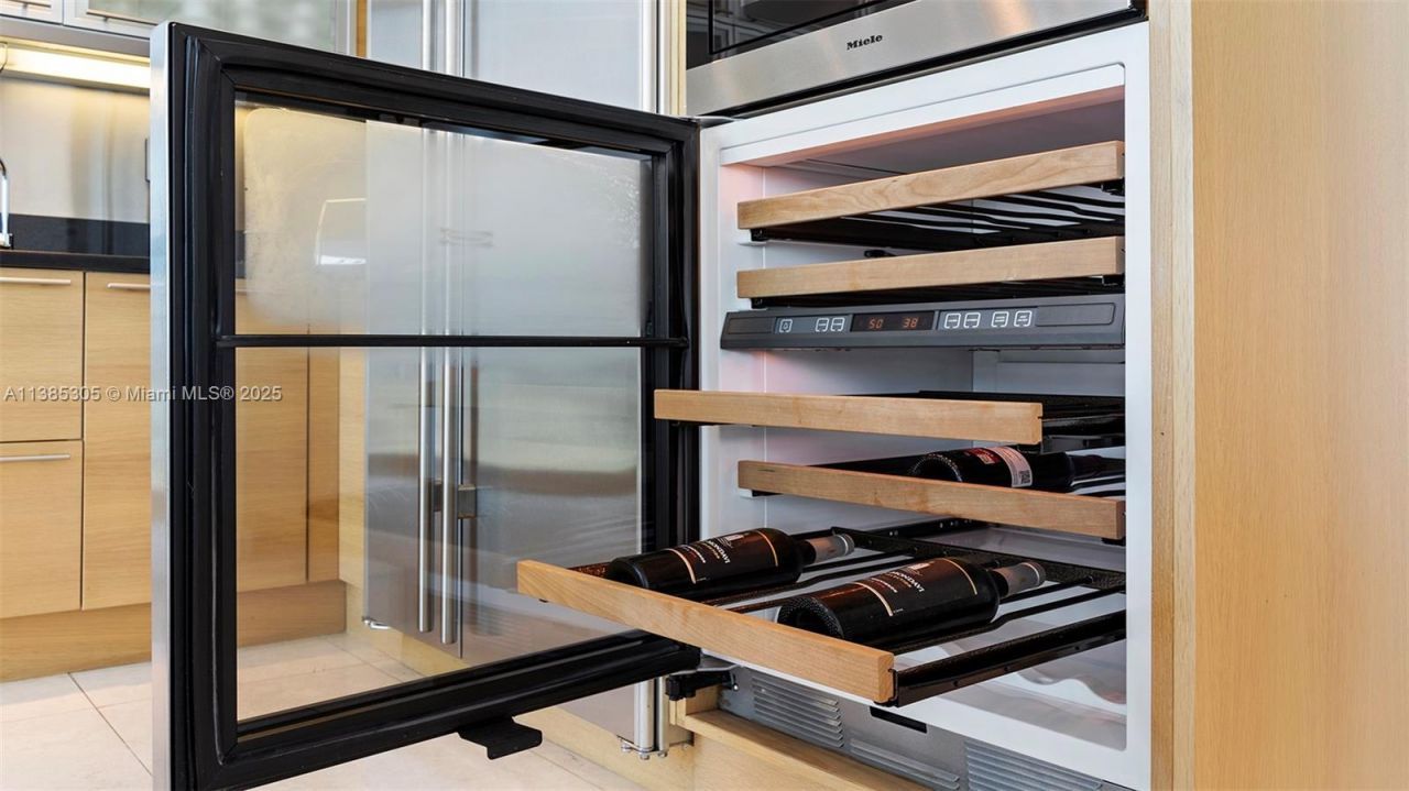 101 20th St, Unit 3903, Miami Beach, FL 33139 Photo