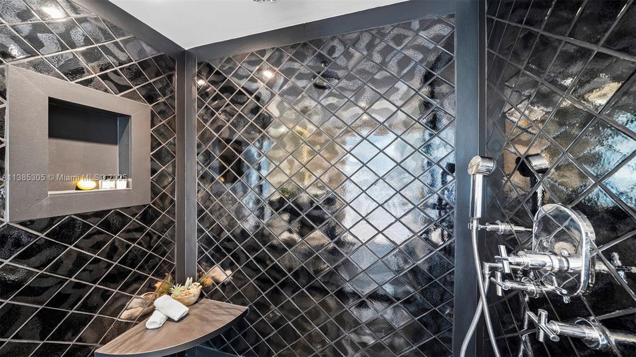 101 20th St, Unit 3903, Miami Beach, FL 33139 Photo