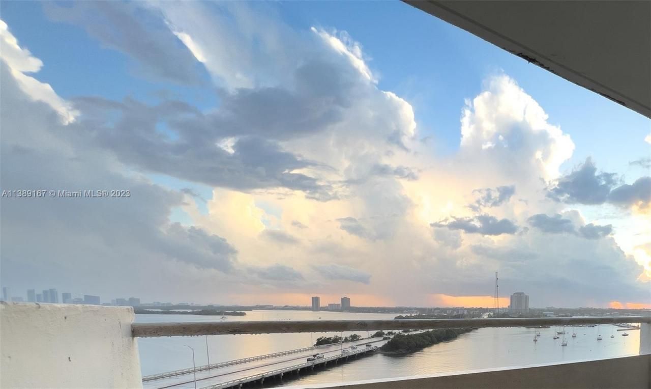 7904 West Dr, Unit 812, North Bay Village, FL 33141 Photo