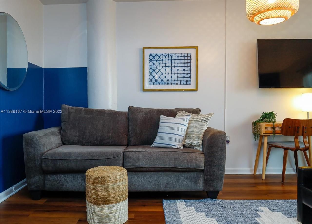 7904 West Dr, Unit 812, North Bay Village, FL 33141 Photo