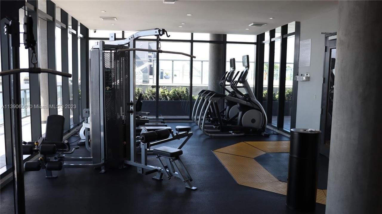 201 SW 17th Rd, Unit 606, Miami, FL 33129 Photo