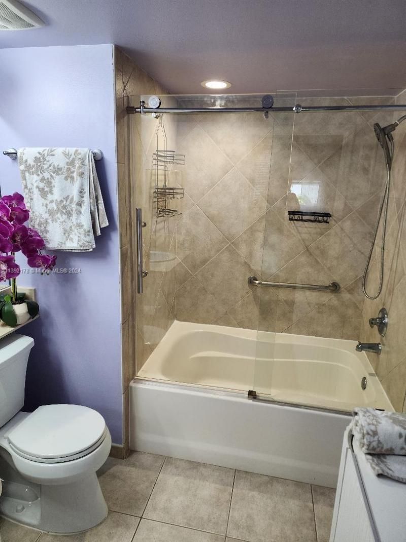 2080 S Ocean Dr, Unit 309, Hallandale Beach, FL 33009 Photo