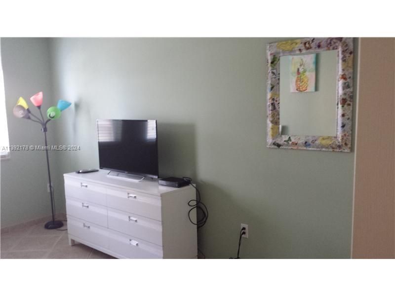 2080 S Ocean Dr, Unit 309, Hallandale Beach, FL 33009 Photo