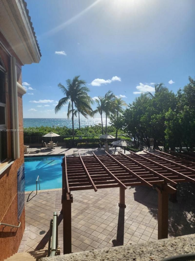 2080 S Ocean Dr, Unit 309, Hallandale Beach, FL 33009 Photo
