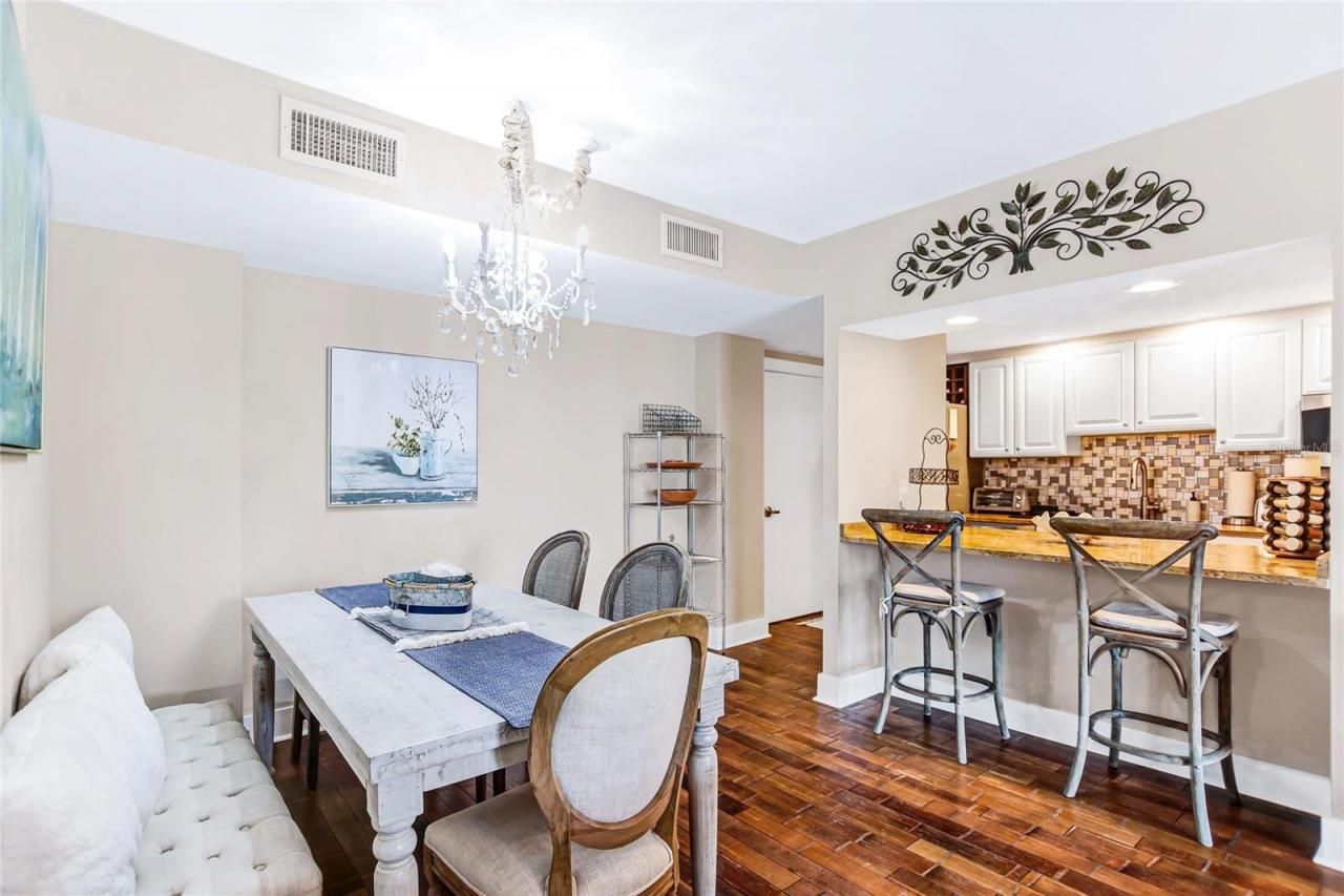 1212 Benjamin Franklin Drive, Unit 303, Sarasota, FL 34236 Photo