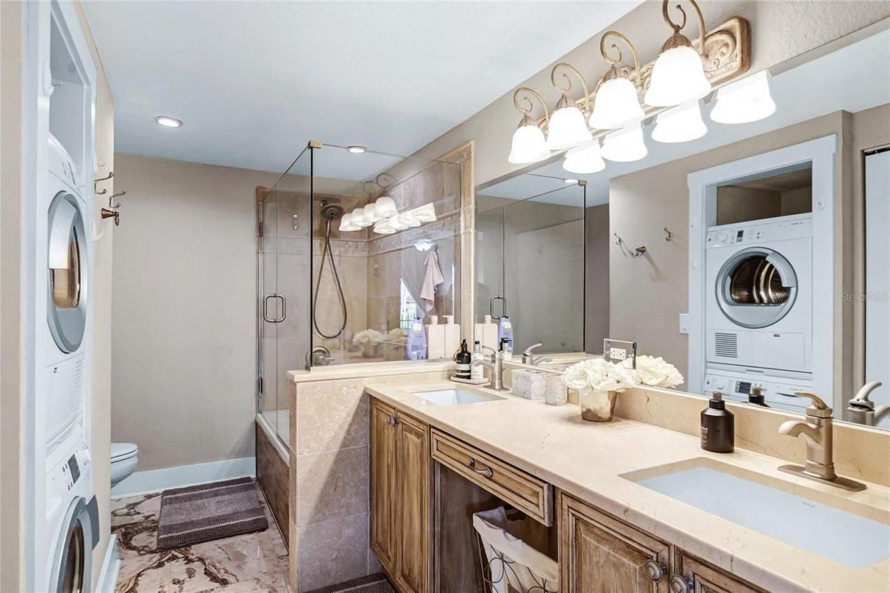 1212 Benjamin Franklin Drive, Unit 303, Sarasota, FL 34236 Photo