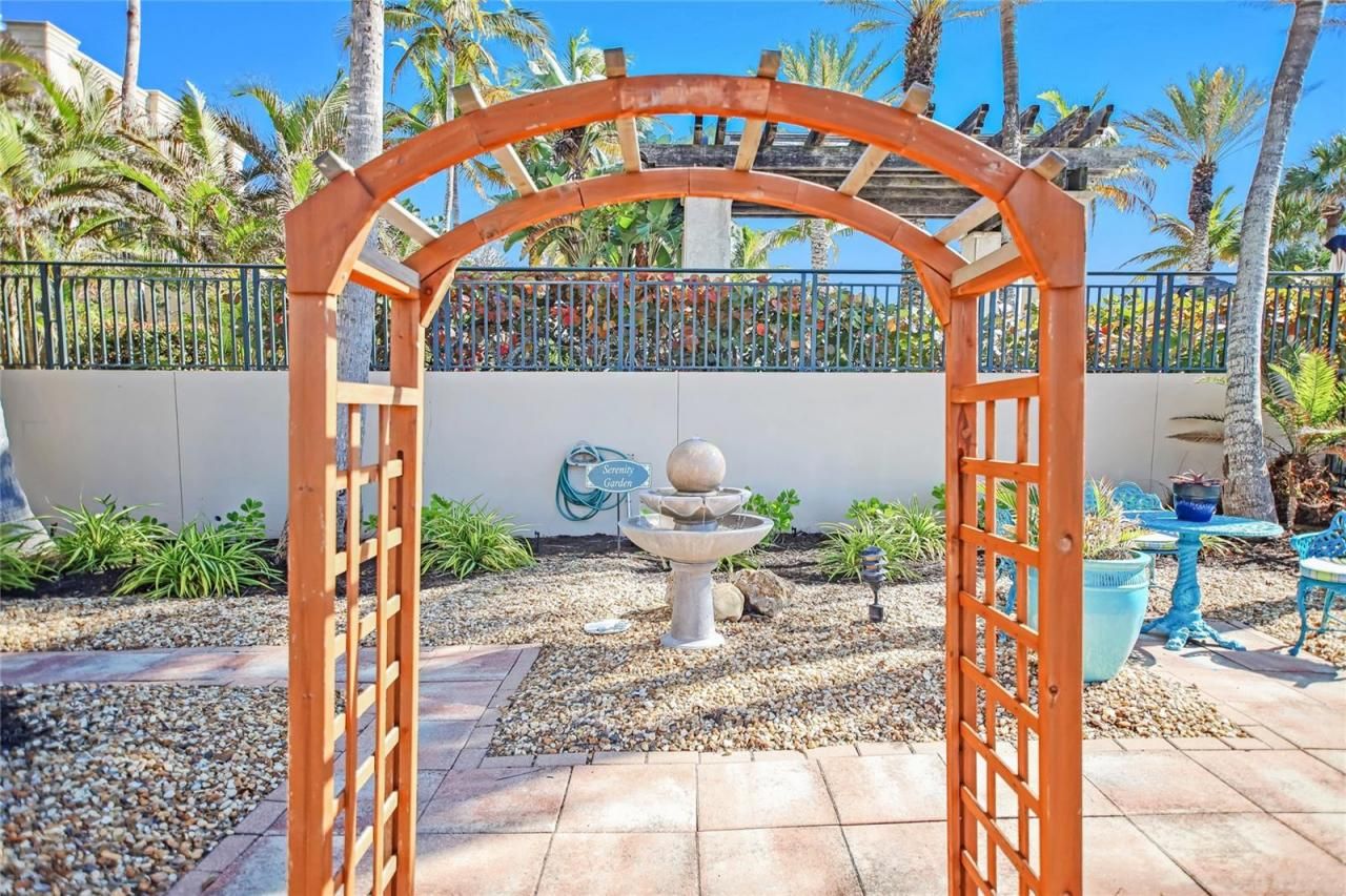 1212 Benjamin Franklin Drive, Unit 303, Sarasota, FL 34236 Photo