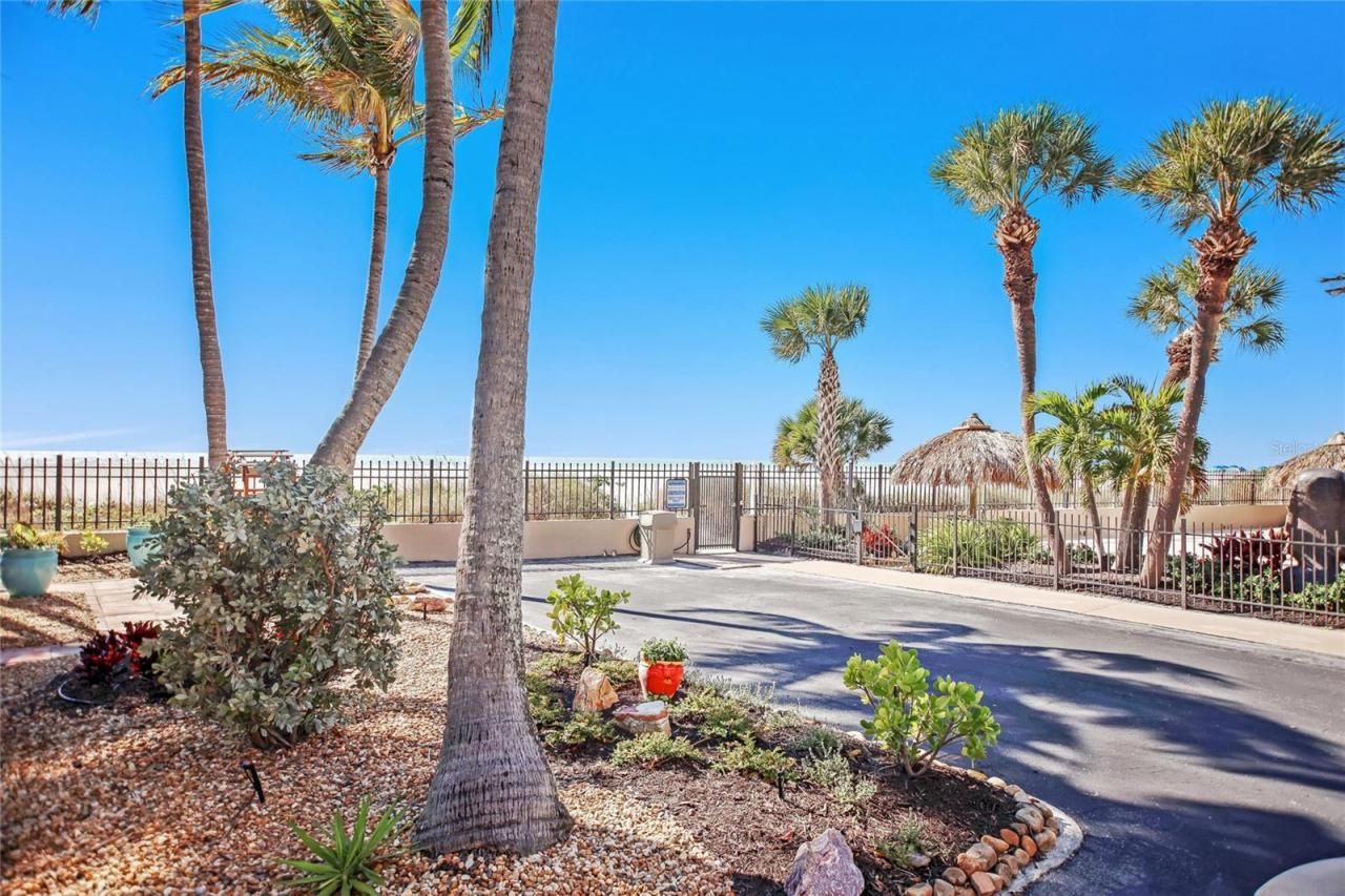 1212 Benjamin Franklin Drive, Unit 303, Sarasota, FL 34236 Photo