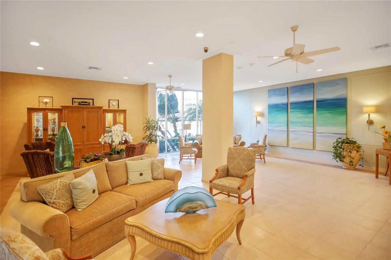 1212 Benjamin Franklin Drive, Unit 303, Sarasota, FL 34236 Photo