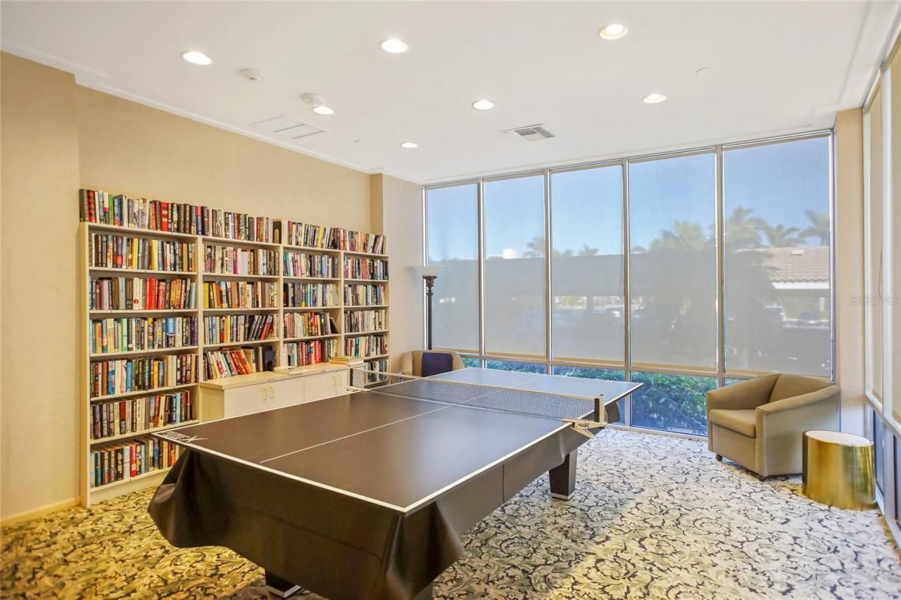 1212 Benjamin Franklin Drive, Unit 303, Sarasota, FL 34236 Photo