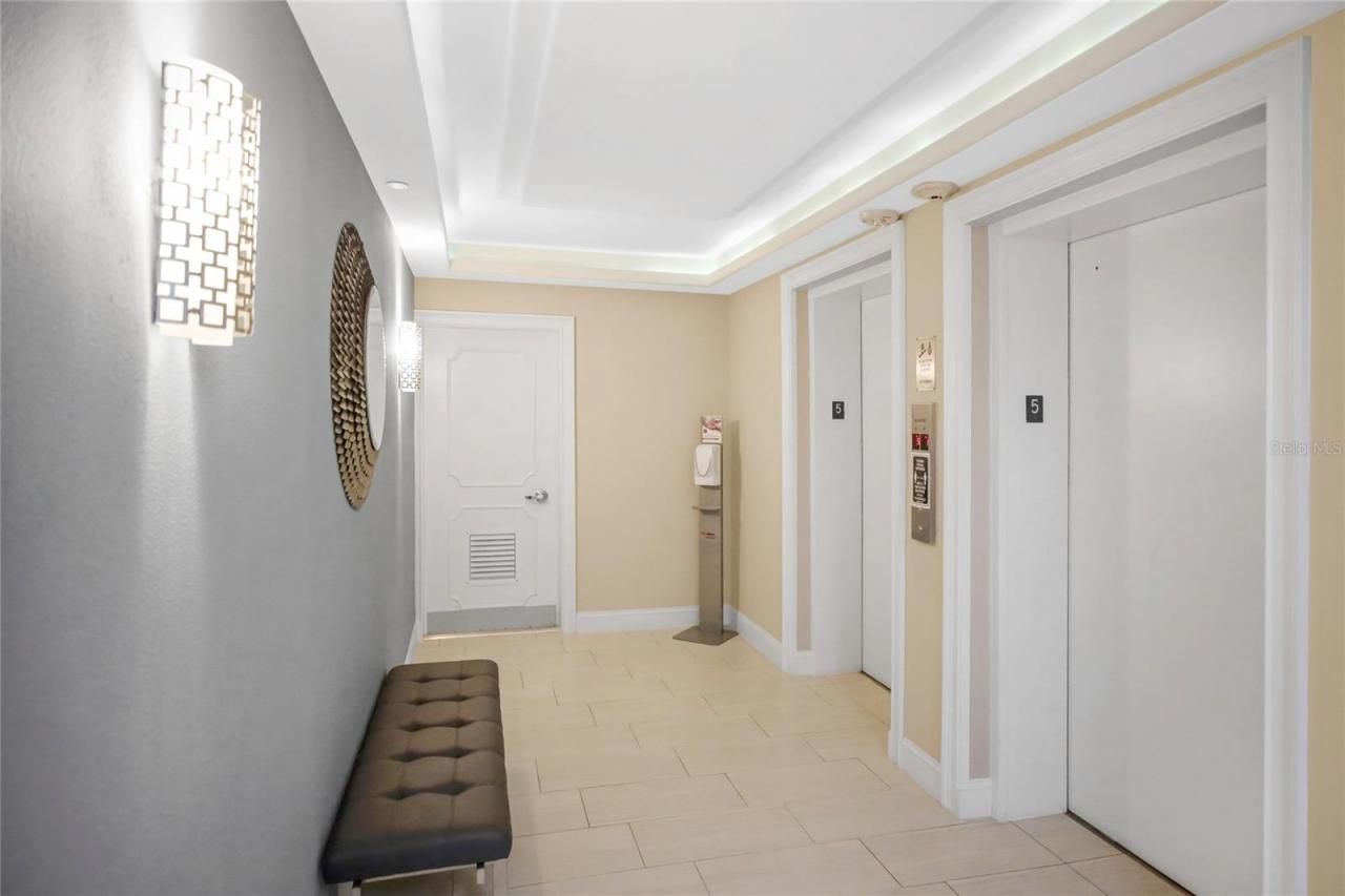 1212 Benjamin Franklin Drive, Unit 303, Sarasota, FL 34236 Photo