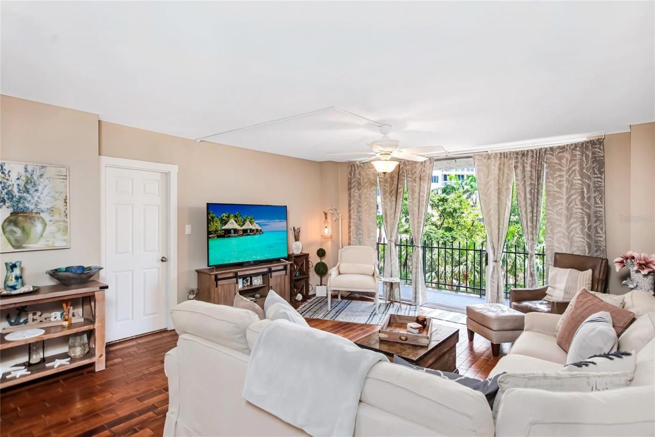 1212 Benjamin Franklin Drive, Unit 303, Sarasota, FL 34236 Photo