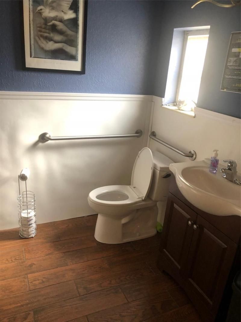 3273 Commercial Way, Spring Hill, FL 34606 Photo