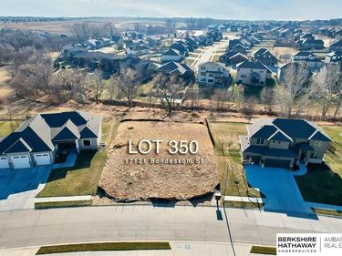 17121 Bondesson Street, Bennington, NE 68007