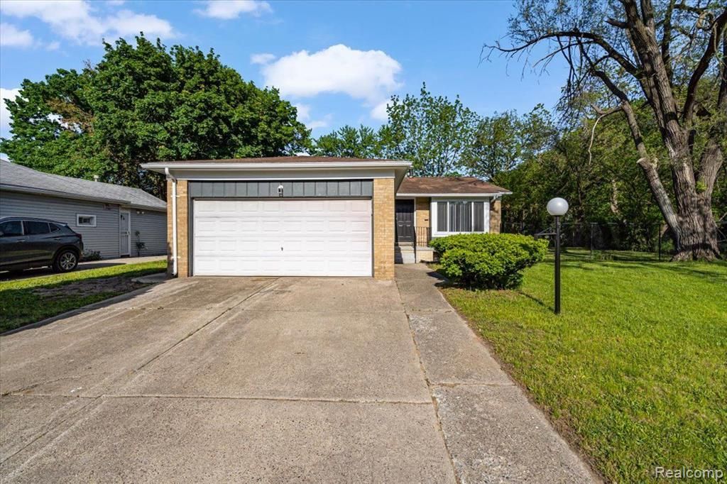 21078 Mitchelldale Avenue, Royal Oak Township, MI 48220 Main Photo