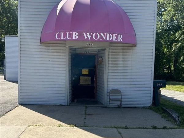 988 W Bowery Street, Akron, OH 44307