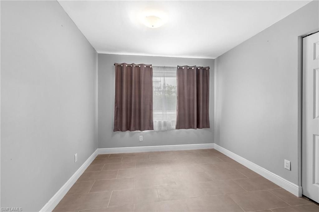 4688 Pembrooke Ln, Bonita Springs, FL 34134 Photo