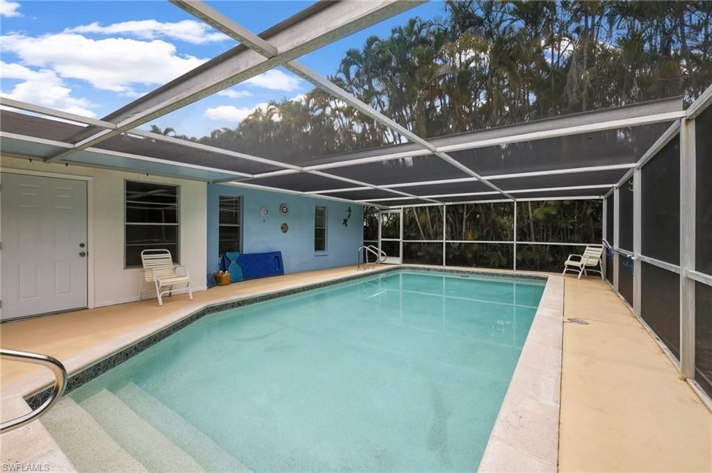 4688 Pembrooke Ln, Bonita Springs, FL 34134 Photo