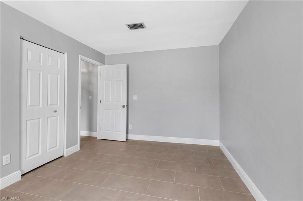 4688 Pembrooke Ln, Bonita Springs, FL 34134 Photo