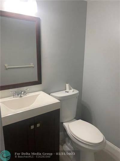 4166 Inverrary Drive, Unit 406, Lauderhill, FL 33319 Photo