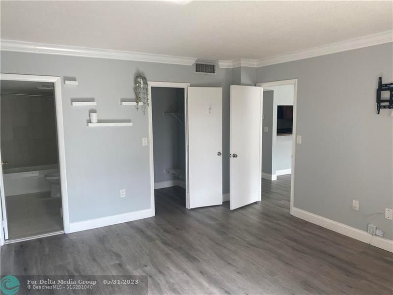 4166 Inverrary Drive, Unit 406, Lauderhill, FL 33319 Photo