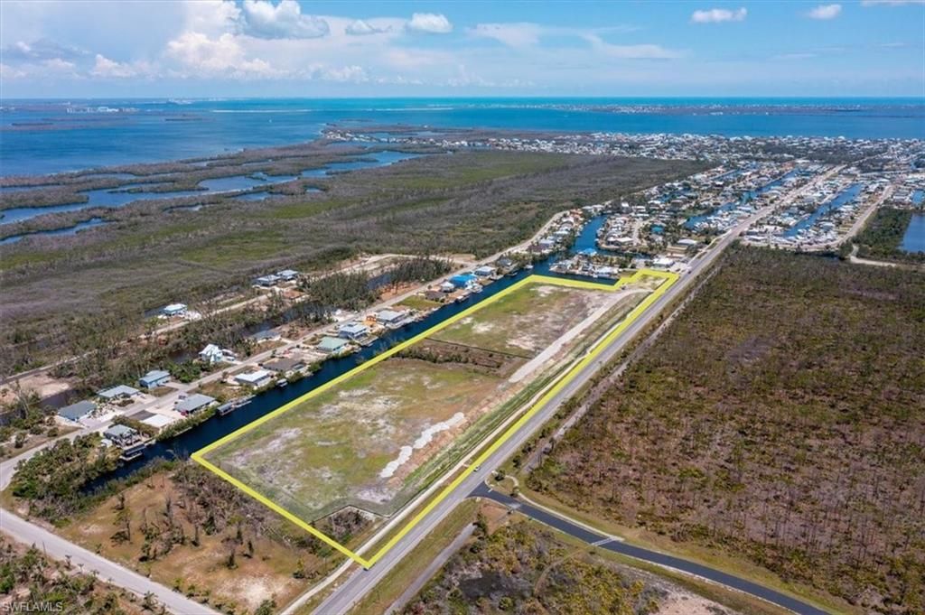 3810 Stringfellow Rd, Saint James City, FL 33956 Photo