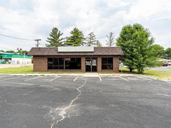 10099 Lincoln Trail, Fairview Heights, IL 62208