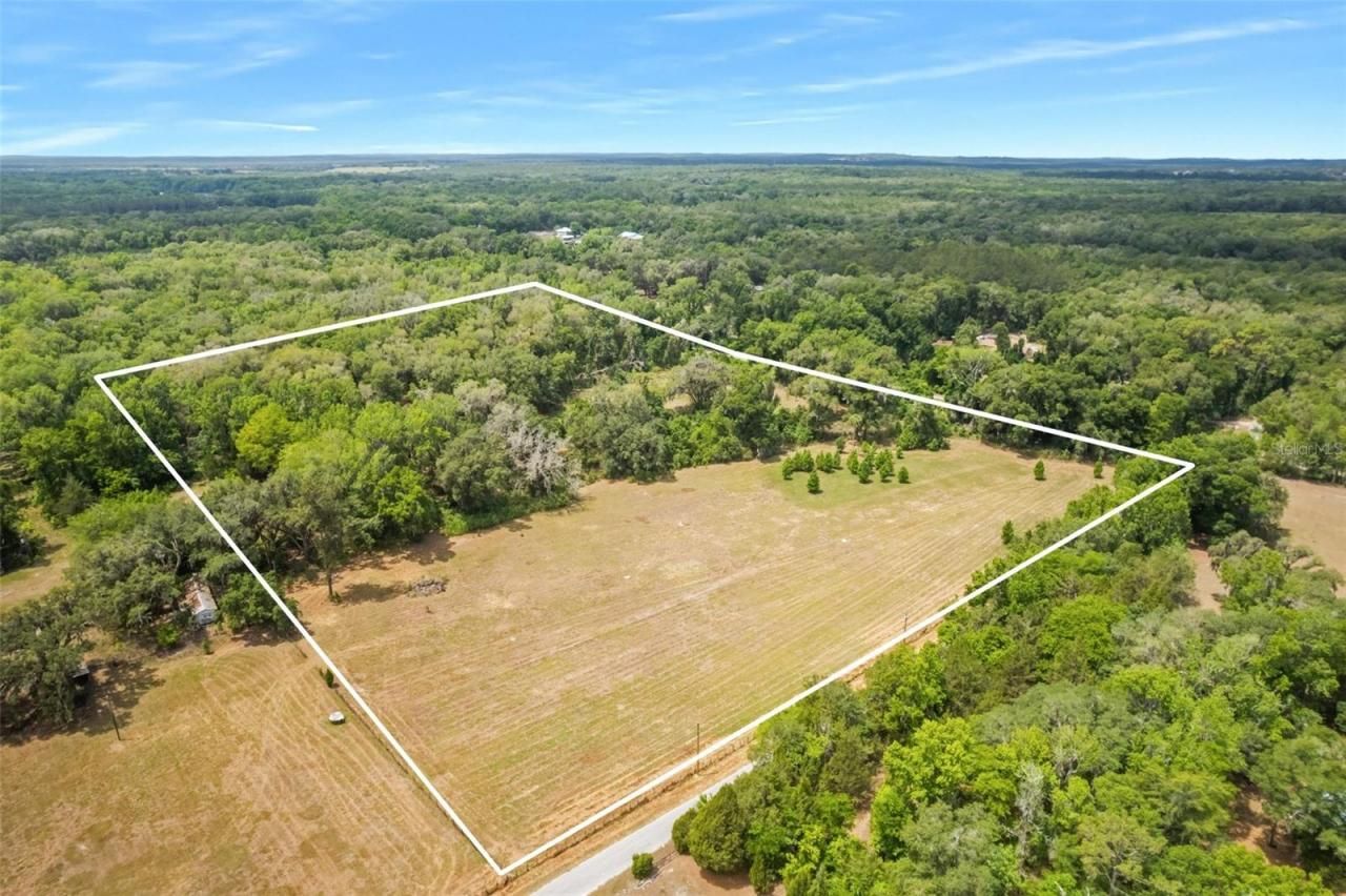 9986 E New Hope Court, Floral City, FL 34436 Photo