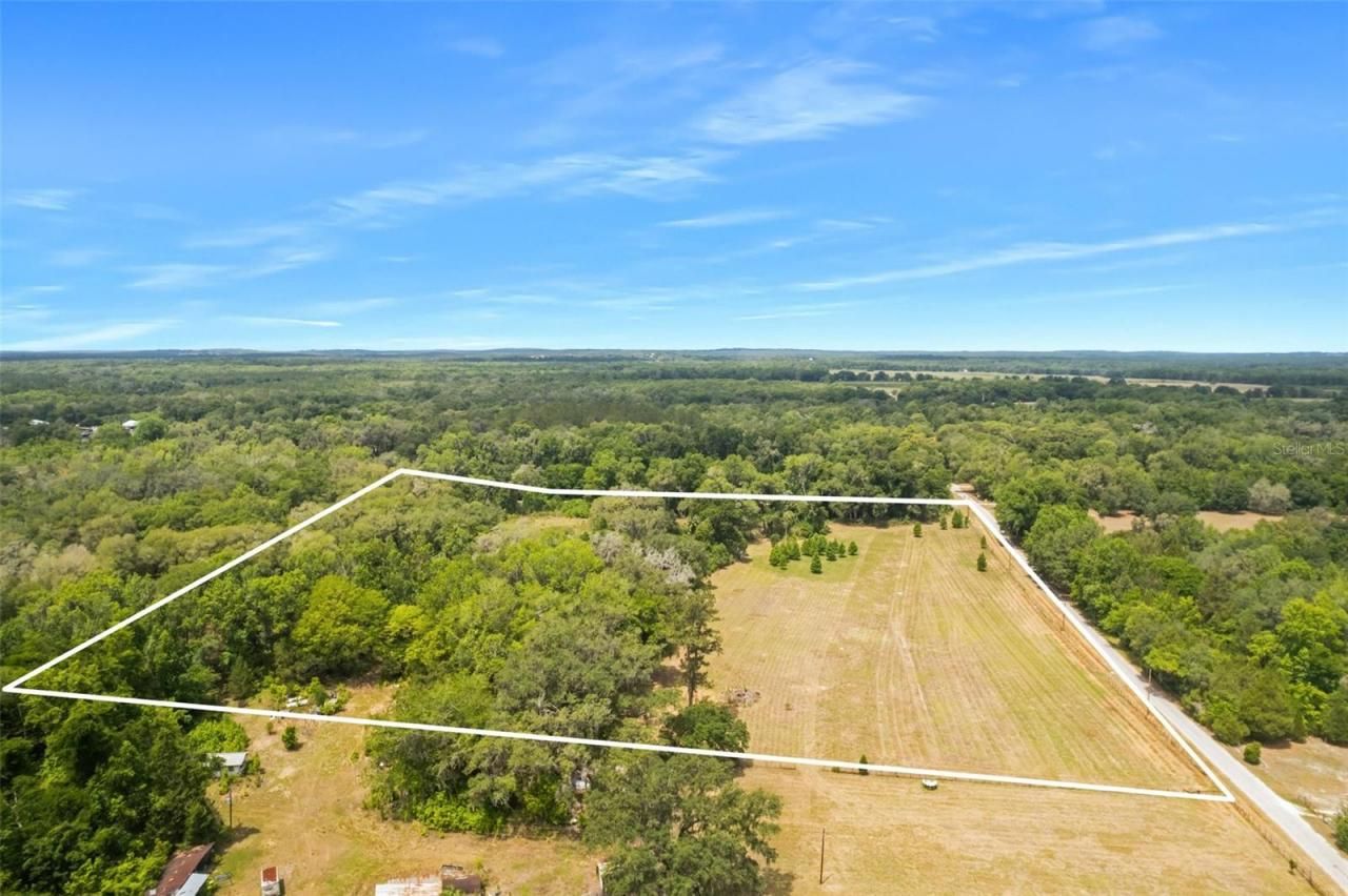 9986 E New Hope Court, Floral City, FL 34436 Photo