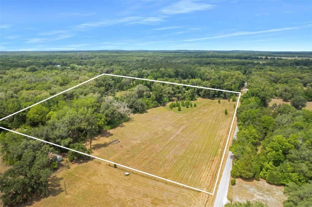 9986 E New Hope Court, Floral City, FL 34436 Photo