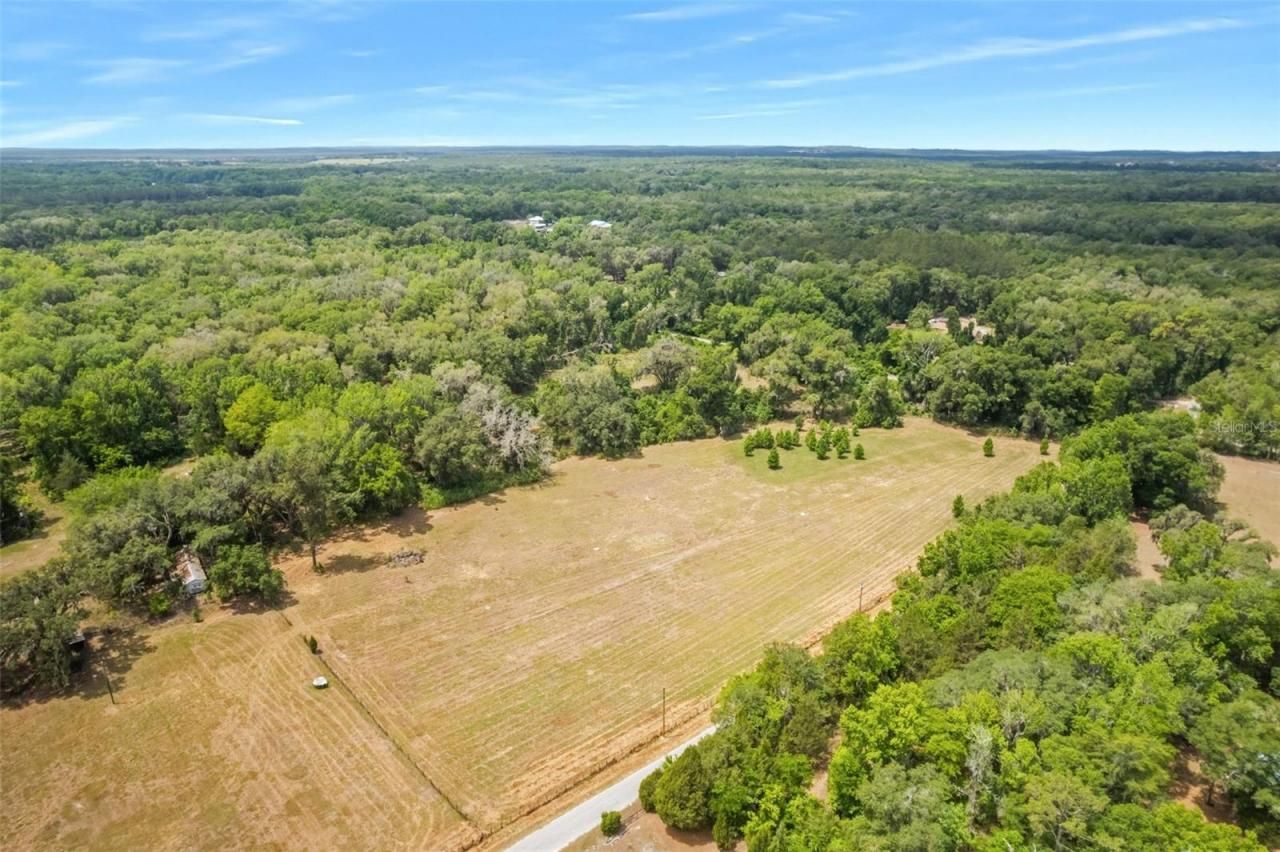 9986 E New Hope Court, Floral City, FL 34436 Photo